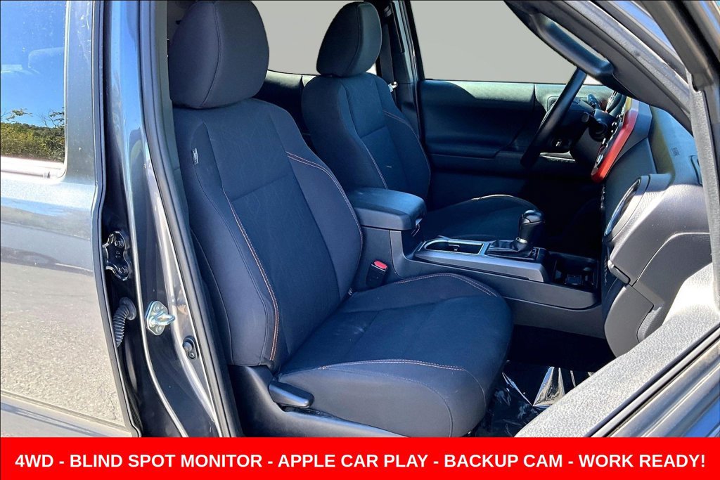 Used 2020 Toyota Tacoma TRD Off-Road AWD/4WD image 31