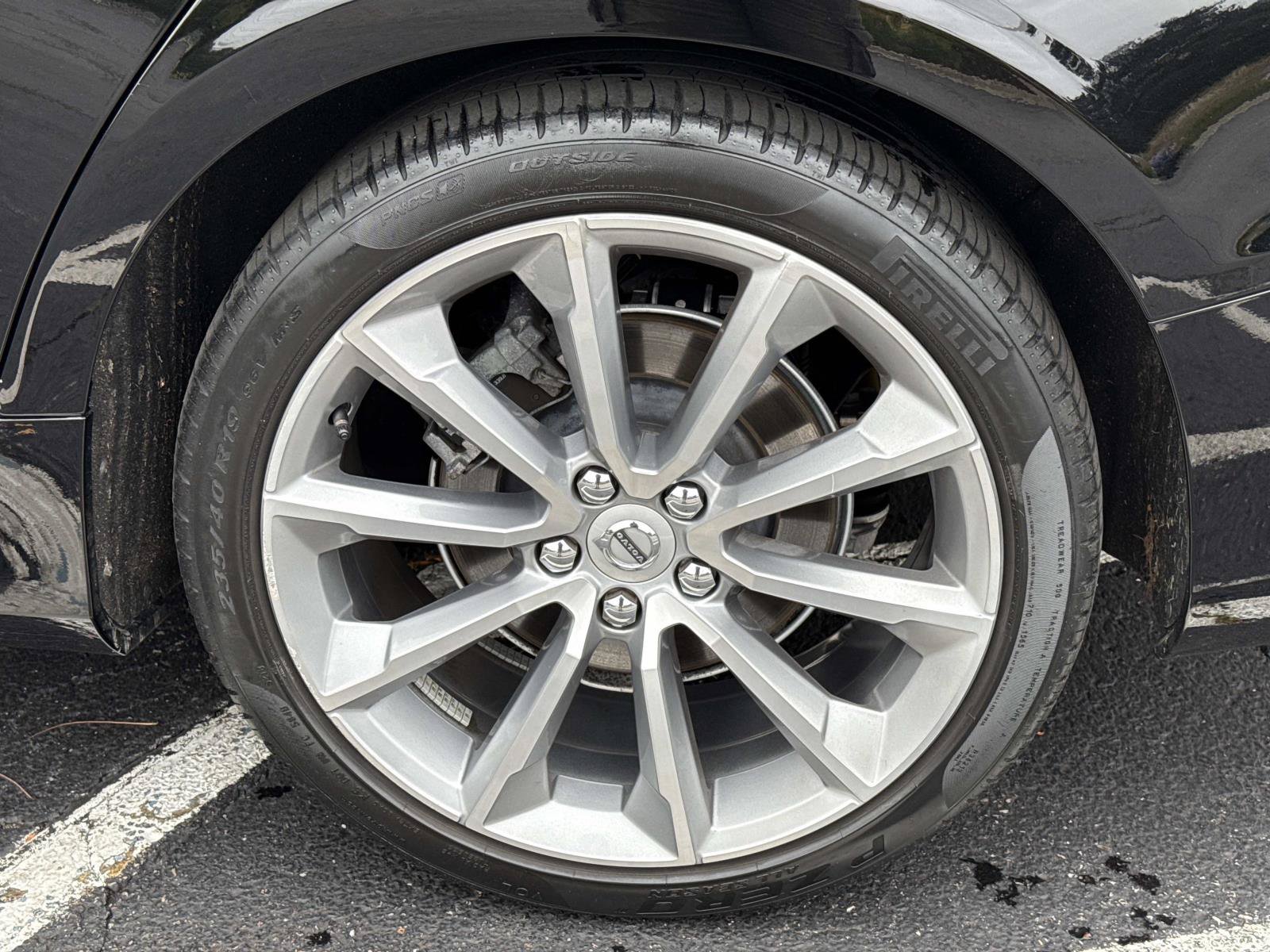 Used 2019 Volvo S60 T5 Momentum w/ Premium Package FWD image 12