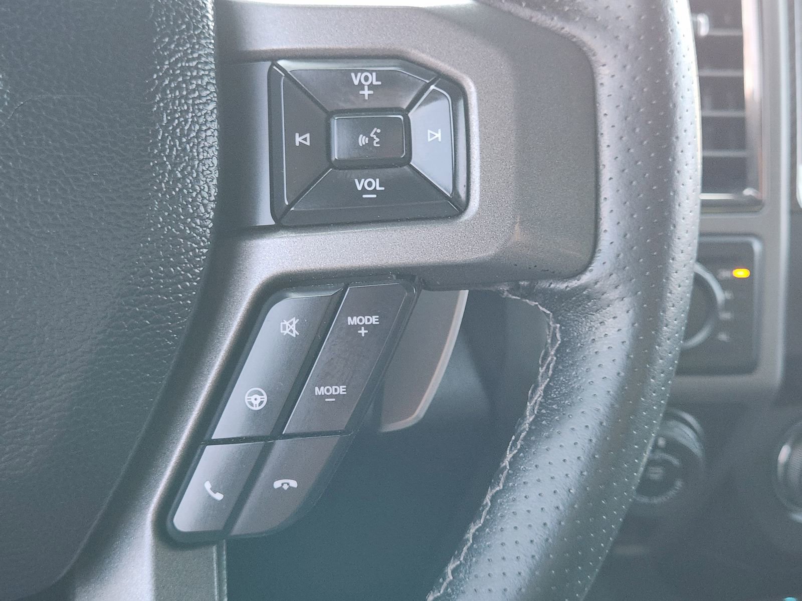 Used 2020 Ford F150 Raptor w/ Equipment Group 802A Luxury image 32