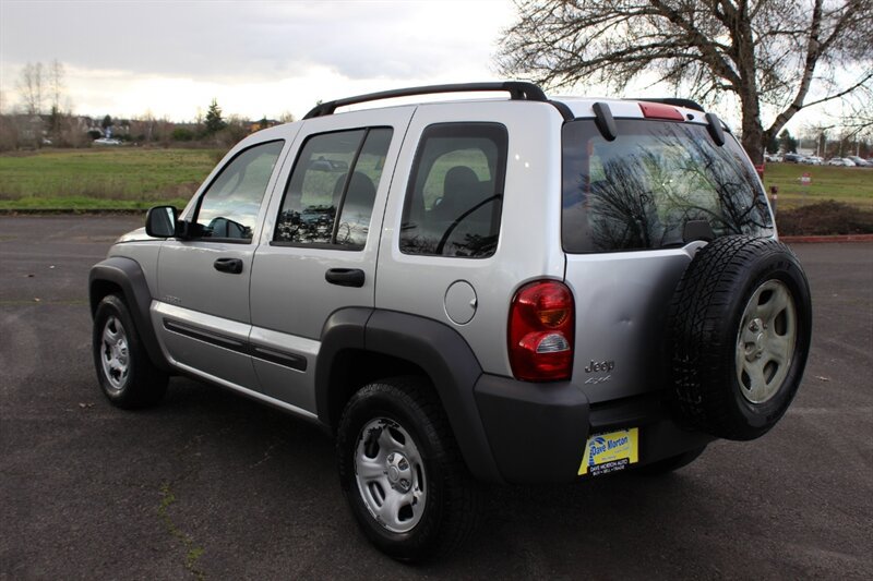 Used 2004 Jeep Liberty Sport w/ PWR Convenience Group AWD/4WD image 3