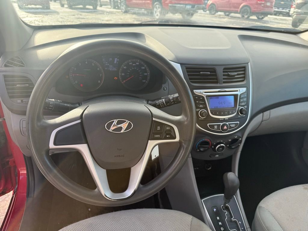 Used 2012 Hyundai Accent GS image 17