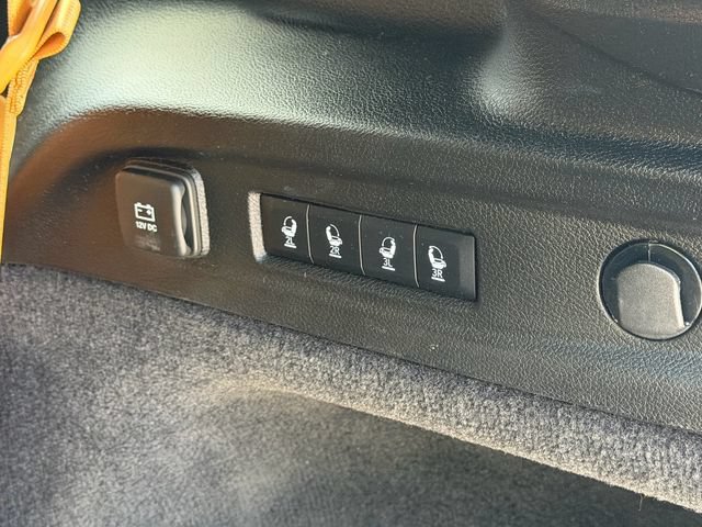 Used 2024 Jeep Grand Cherokee L Summit AWD/4WD image 17