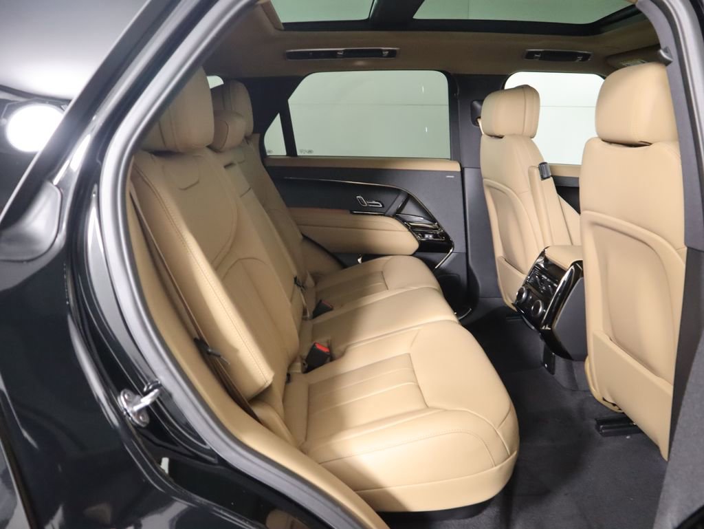 New 2026 Land Rover Range Rover Sport SE image 24