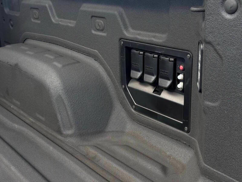 Used 2024 Chevrolet Silverado EV W/T image 9