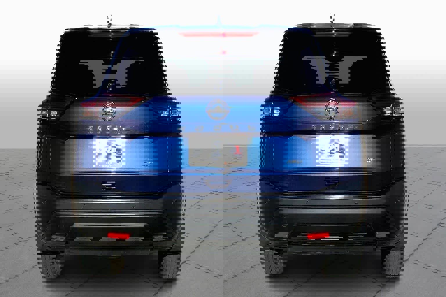 Used 2021 Nissan Rogue S image 4