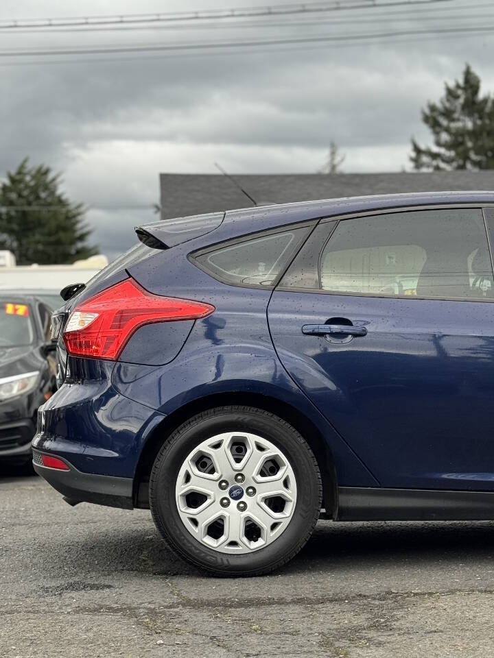 Used 2012 Ford Focus SE FWD image 15