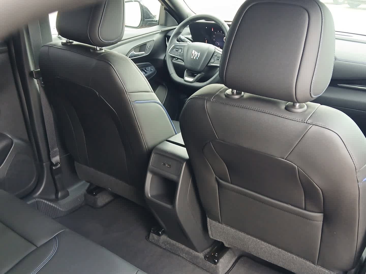 Used 2025 Buick Envista Sport Touring FWD image 63