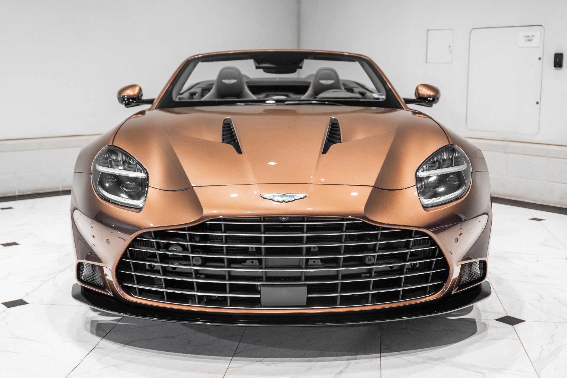 New 2026 Aston Martin Vanquish Convertible RWD image 7