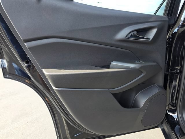 Used 2025 Chevrolet Trax LT w/ Driver Confidence Package FWD image 18