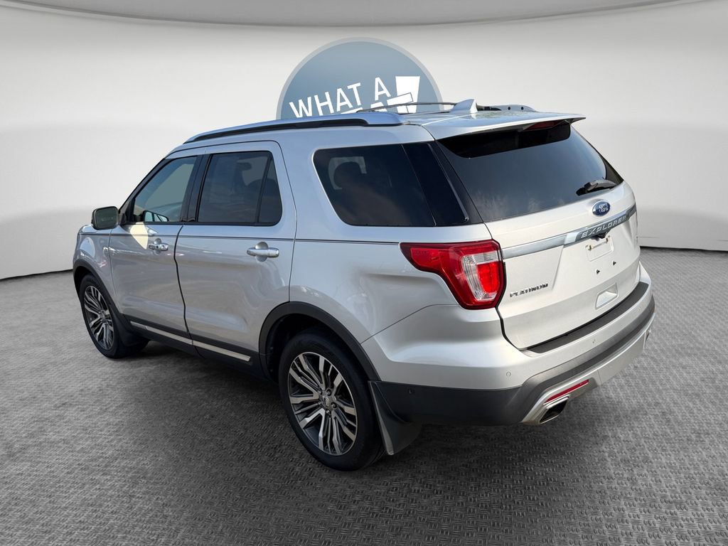 Used 2017 Ford Explorer Platinum image 6