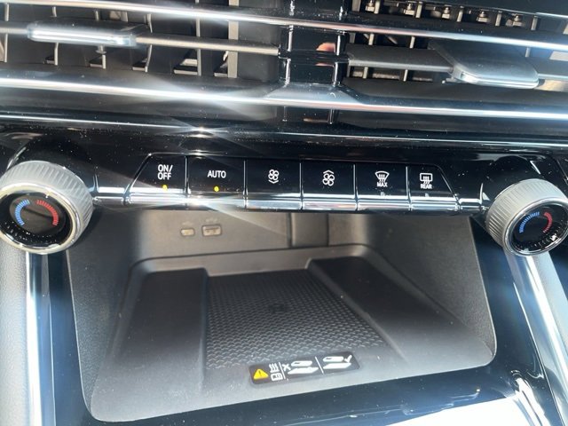 New 2026 Chevrolet Traverse RS image 32