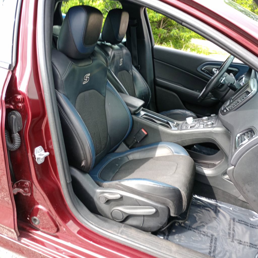 Used 2015 Chrysler 200 S w/ Navigation & Sound Group I FWD image 23