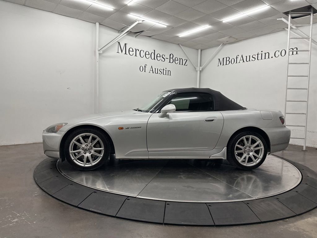 Used 2004 Honda S2000 image 4