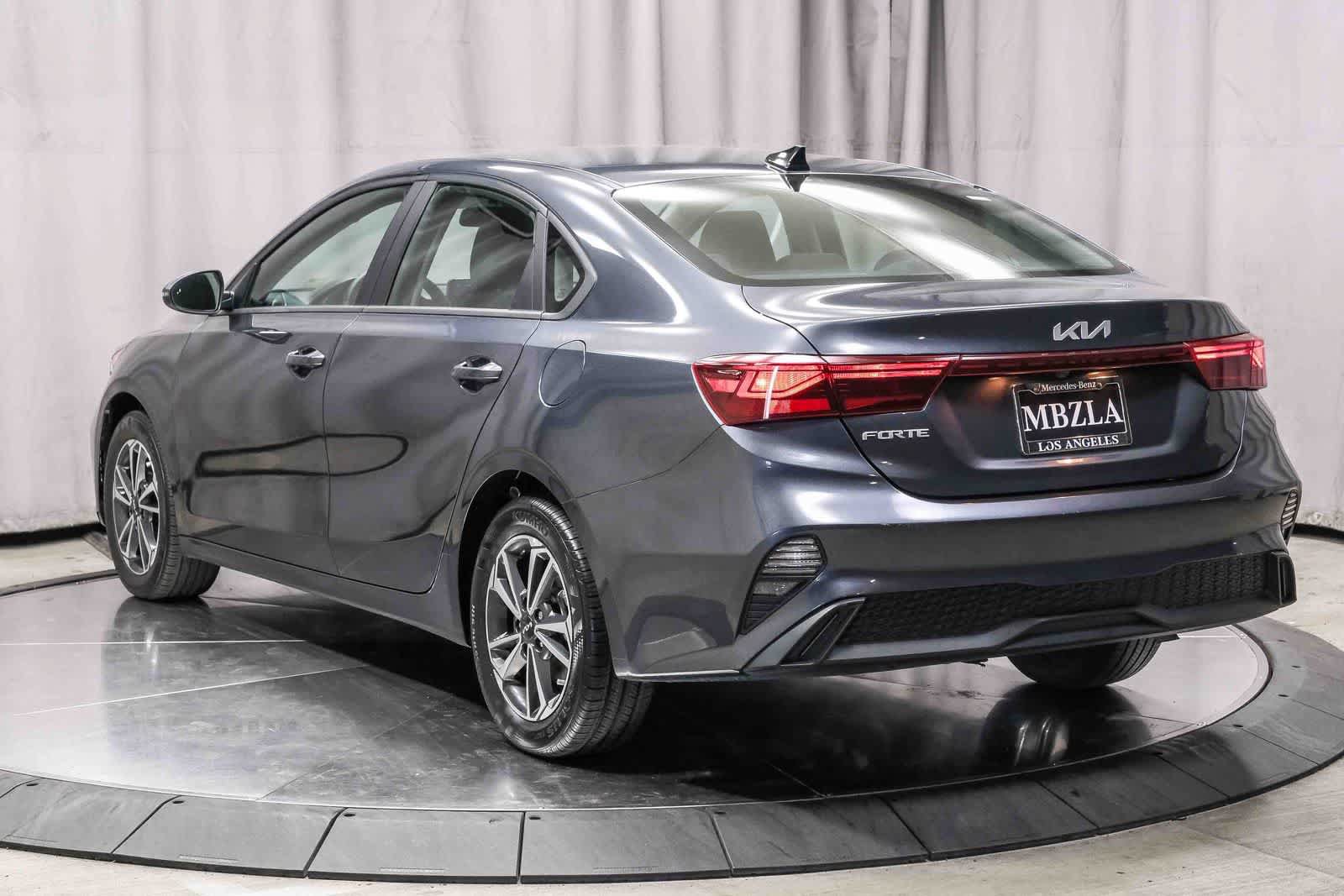 Used 2024 Kia Forte LXS w/ LXS Technology Package FWD image 2