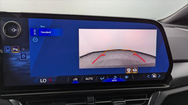 Used 2026 Chevrolet Equinox EV LT FWD image 30
