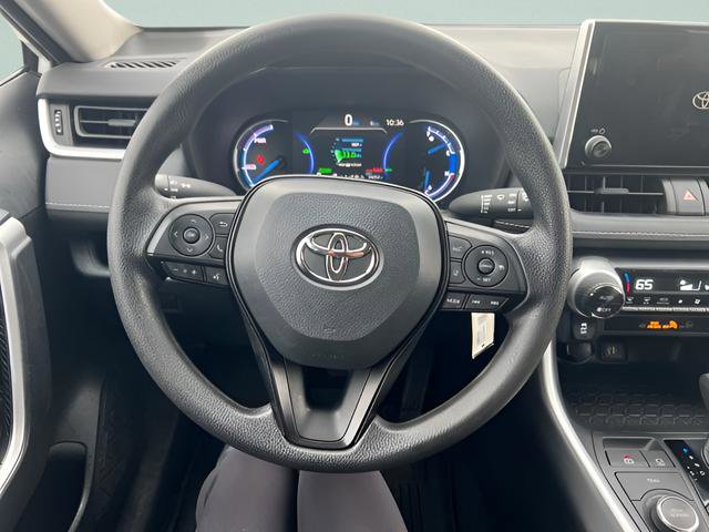 Used 2023 Toyota RAV4 LE image 13