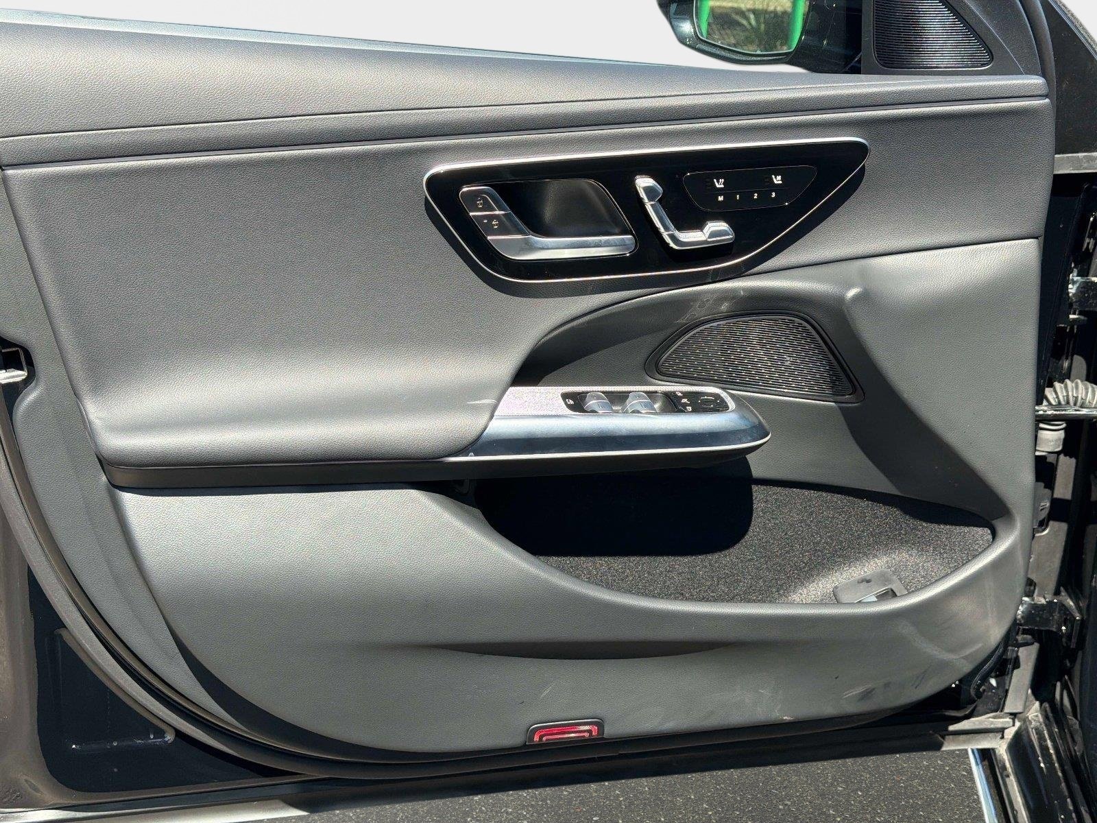 Used 2025 Mercedes-Benz E 350 Sedan image 34
