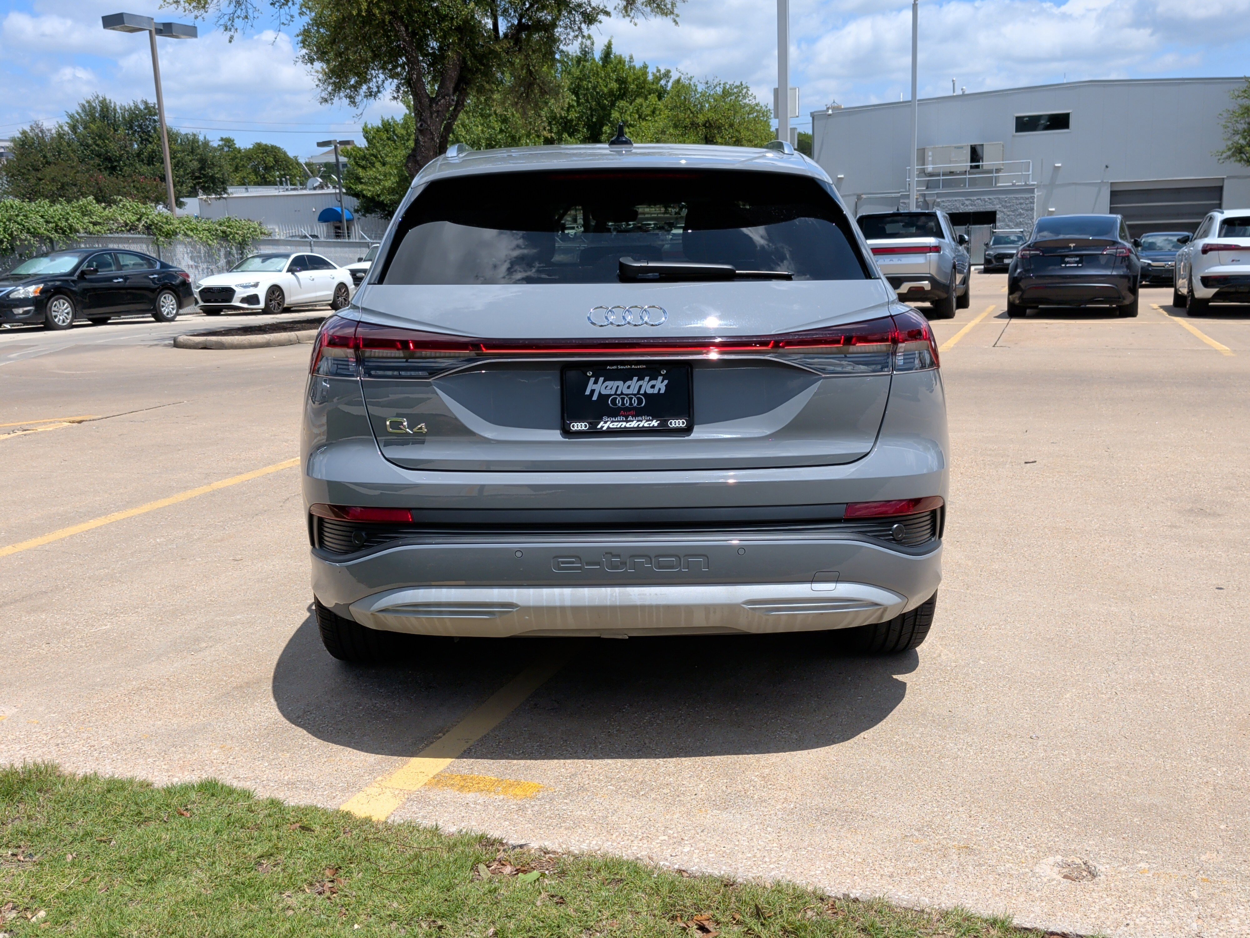Certified 2023 Audi Q4 e-tron Premium Plus w/ Premium Plus RWD image 3