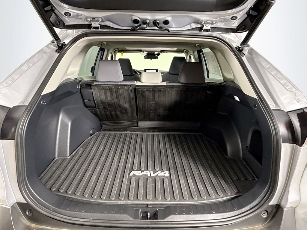 Used 2023 Toyota RAV4 XLE w/ Convenience Package image 29