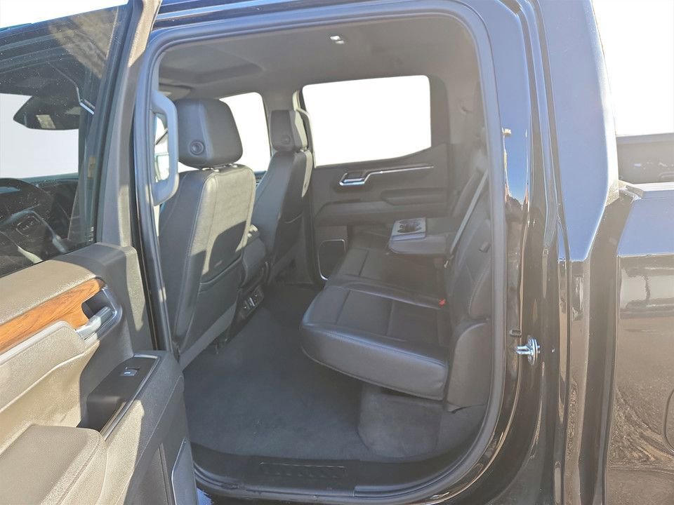 Used 2025 GMC Sierra 1500 SLT image 28