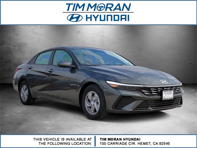 New 2025 Hyundai Elantra SE