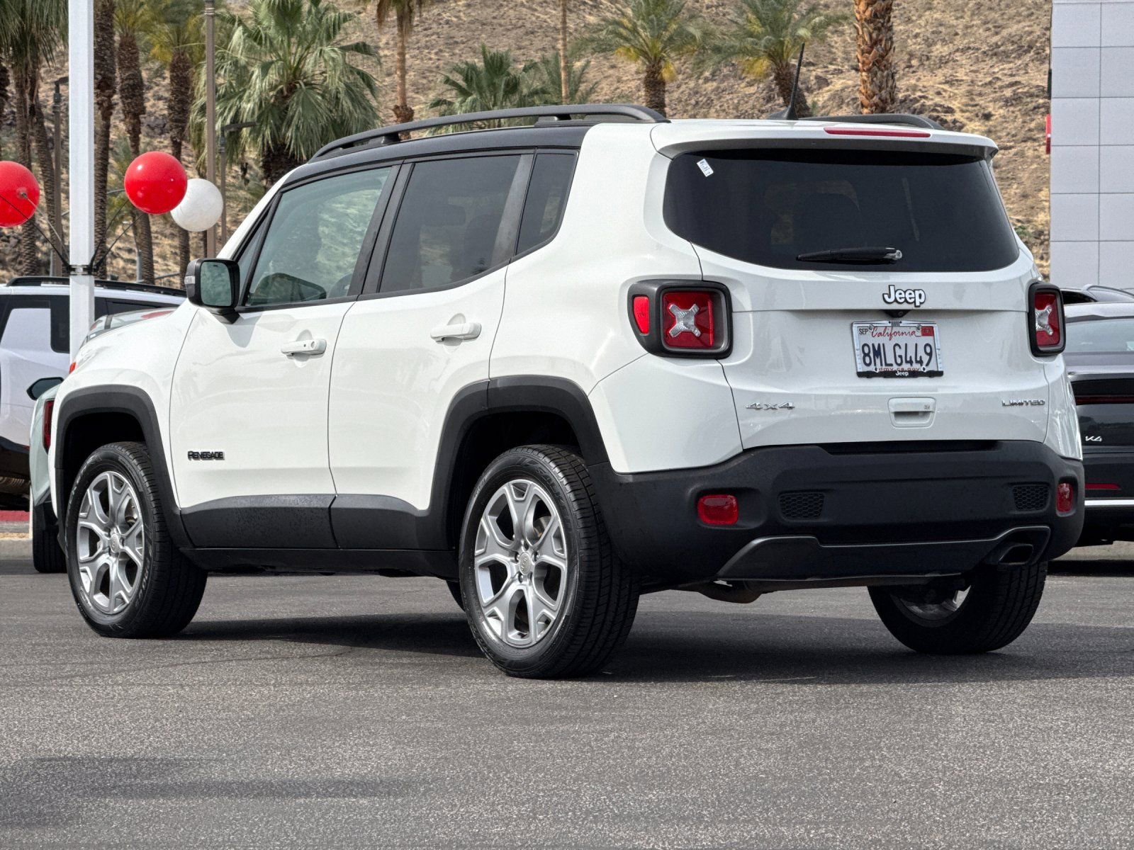 Used 2019 Jeep Renegade Limited w/ UConnect 8.4 Nav Group AWD/4WD image 5