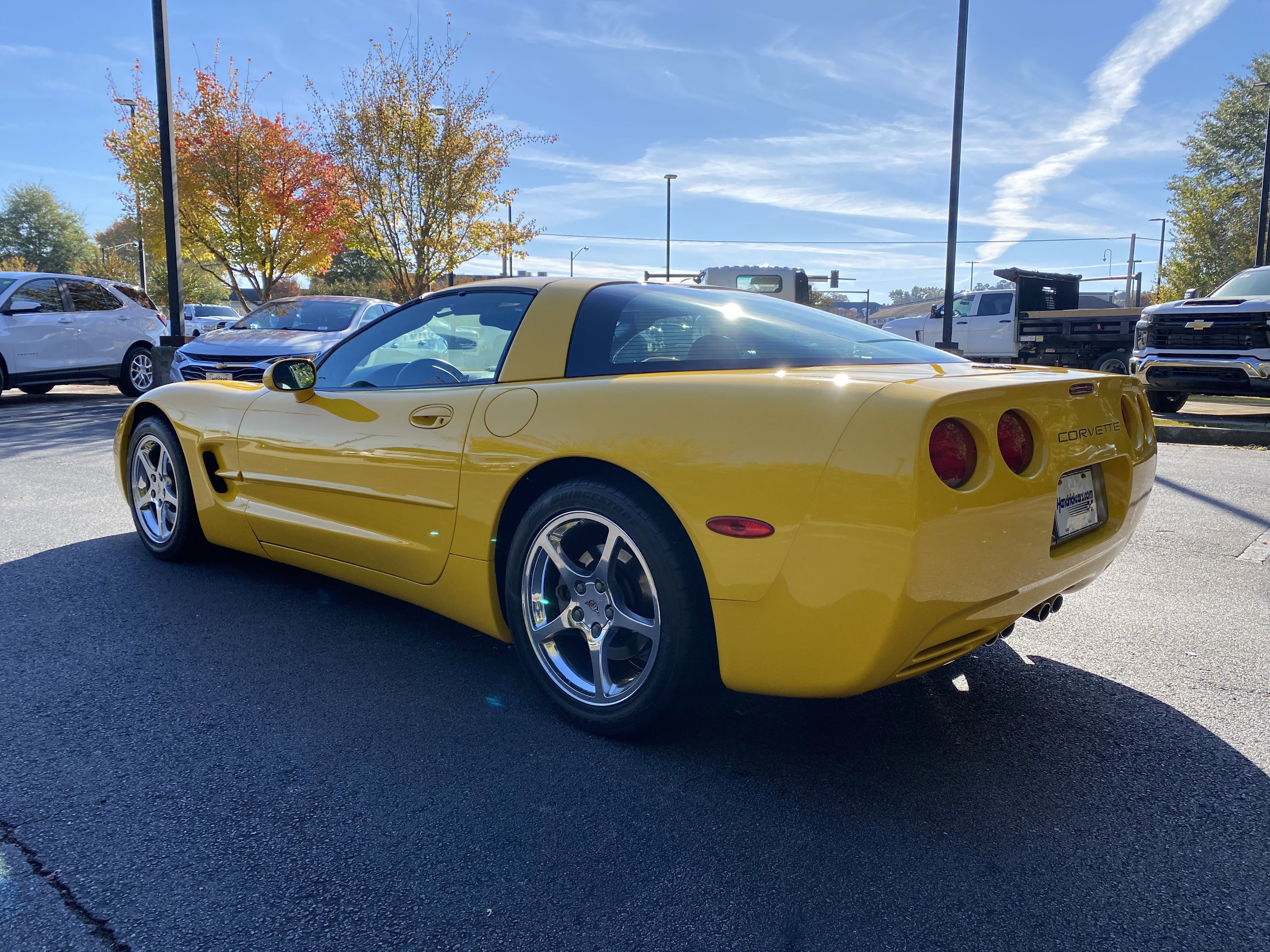 Used 2002 Chevrolet Corvette Coupe w/ Preferred Equipment Group2 image 7