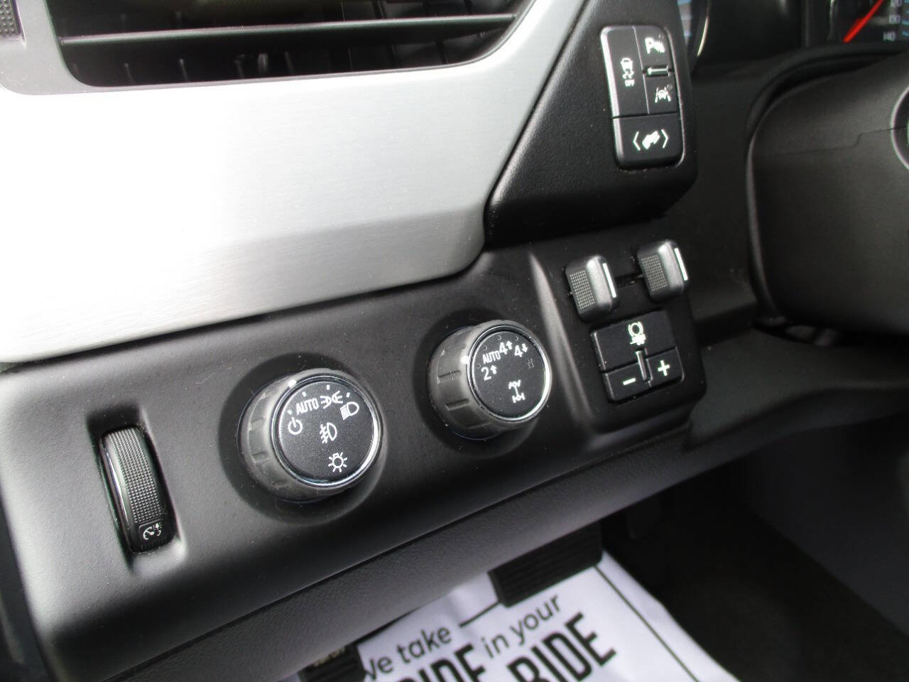 Used 2018 GMC Yukon SLT w/ HD Trailering Package image 21