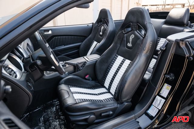 Used 2013 Ford Mustang Shelby GT500 RWD image 5