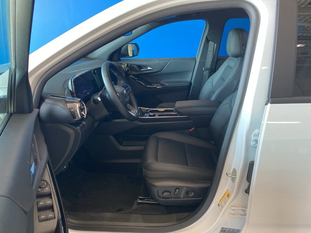New 2026 Chevrolet Equinox LT w/ Convenience Package II image 10