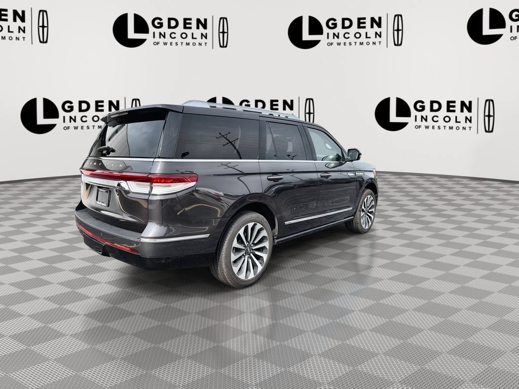 Used 2024 Lincoln Navigator Reserve AWD/4WD image 8