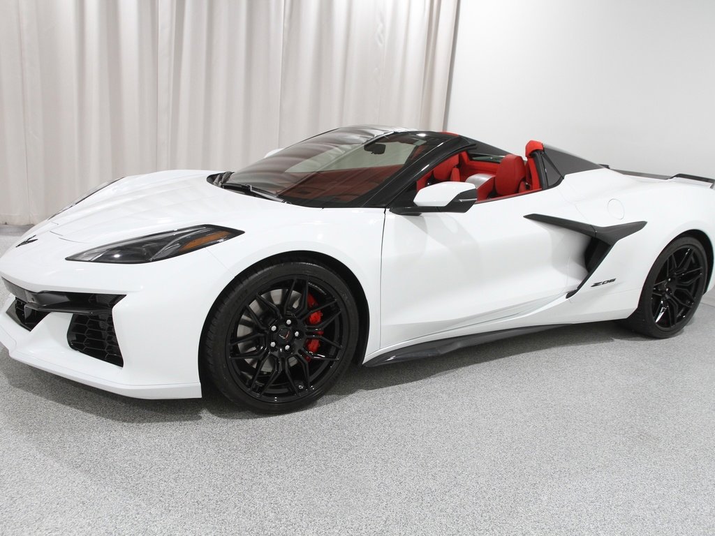 Used 2024 Chevrolet Corvette Z06 image 4