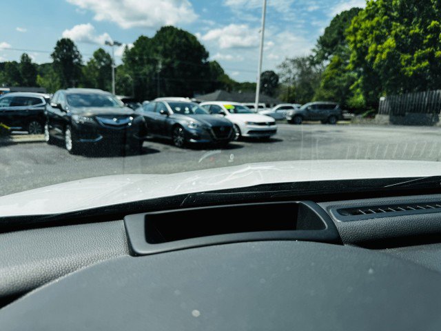 Used 2020 Honda Accord Touring image 11