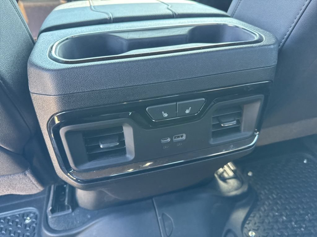Used 2025 GMC Sierra 2500 AT4 AWD/4WD image 45