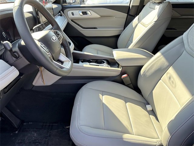 New 2026 Ford Explorer Active image 23