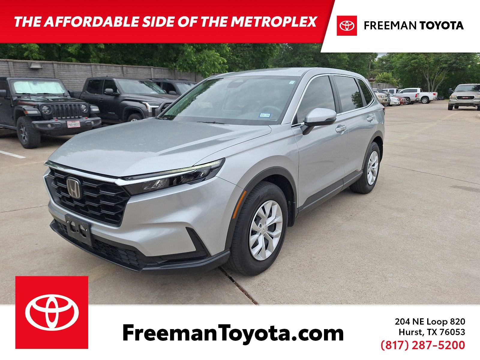 Used 2025 Honda CR-V LX image 1
