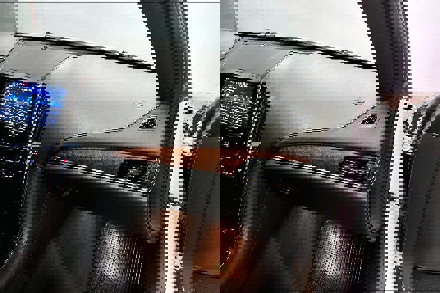 Used 2017 Cadillac ATS Premium Luxury w/ Driver Assist Package image 18