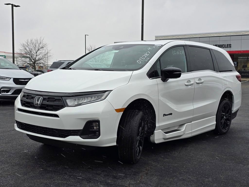 Used 2025 Honda Odyssey Sport-L image 15