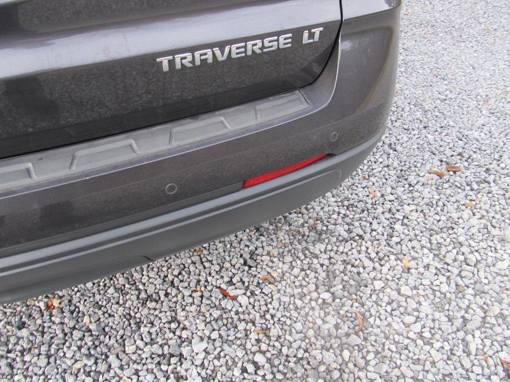 Used 2013 Chevrolet Traverse LT image 13