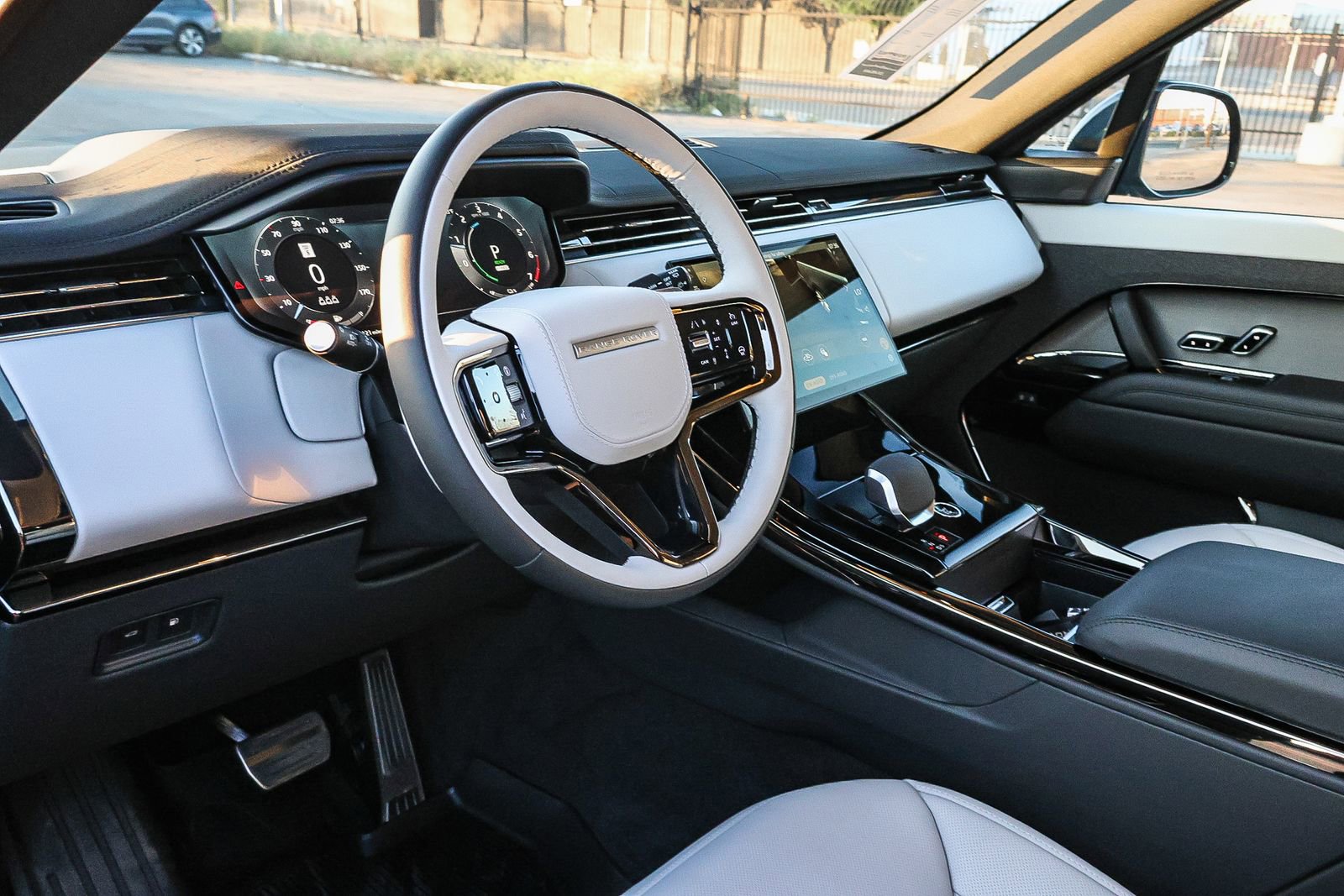 New 2026 Land Rover Range Rover Sport Dynamic SE image 30