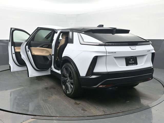 New 2026 Cadillac Lyriq Signature Sport image 56