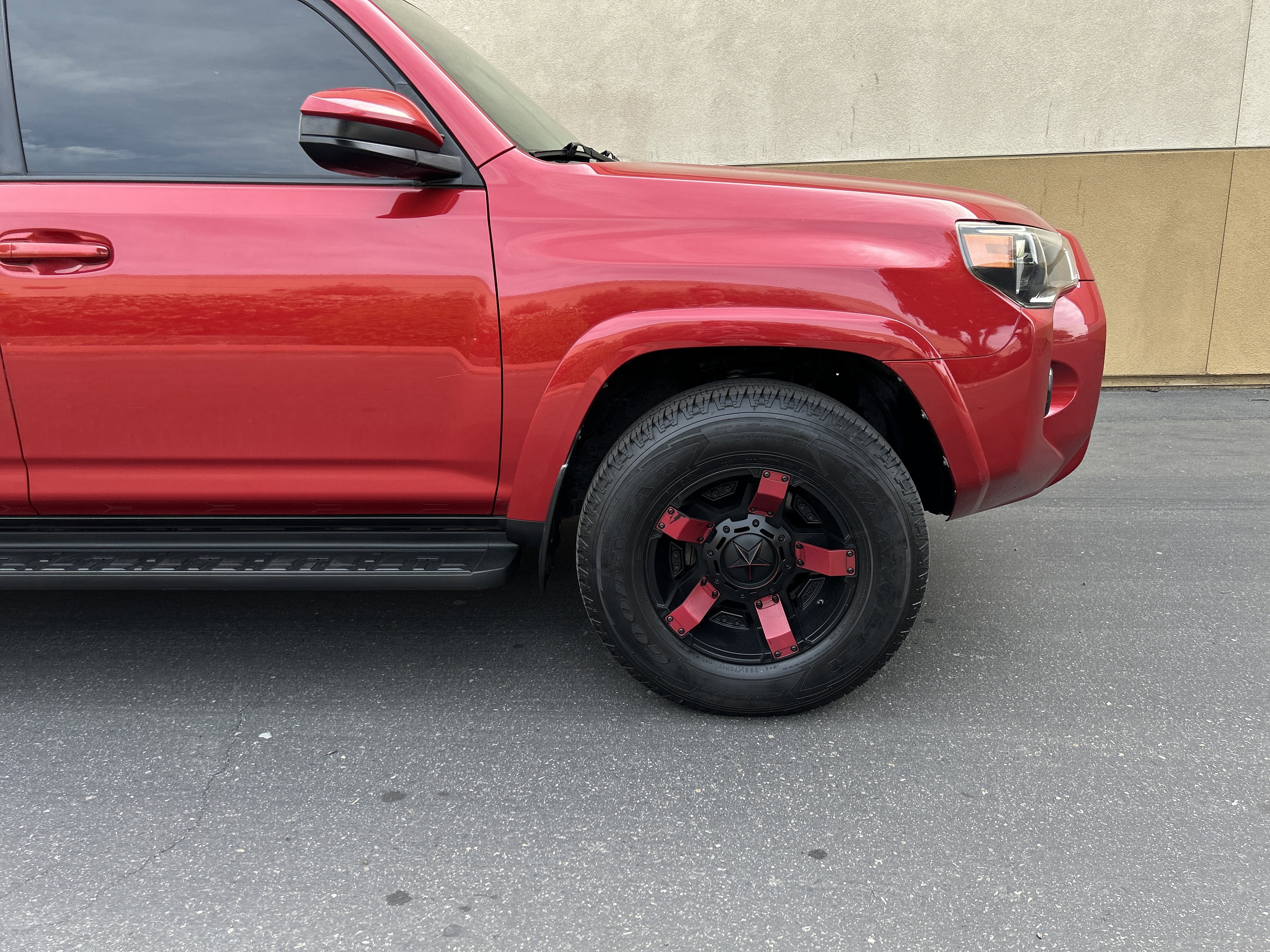 Used 2015 Toyota 4Runner SR5 image 5