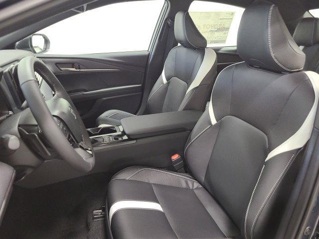 New 2027 Toyota Camry SE w/ Convenience Package FWD image 18