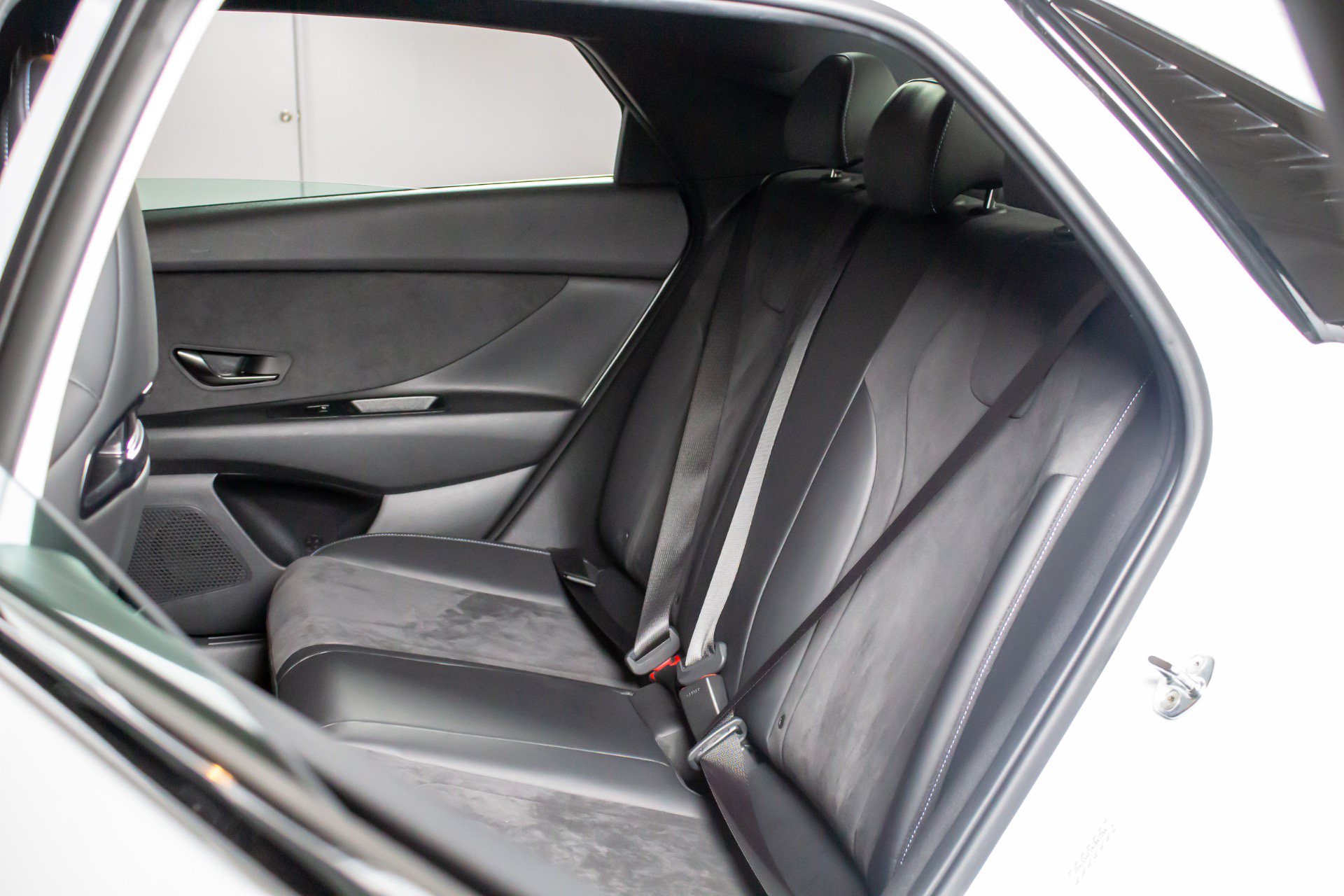 Used 2022 Hyundai Elantra N FWD image 24