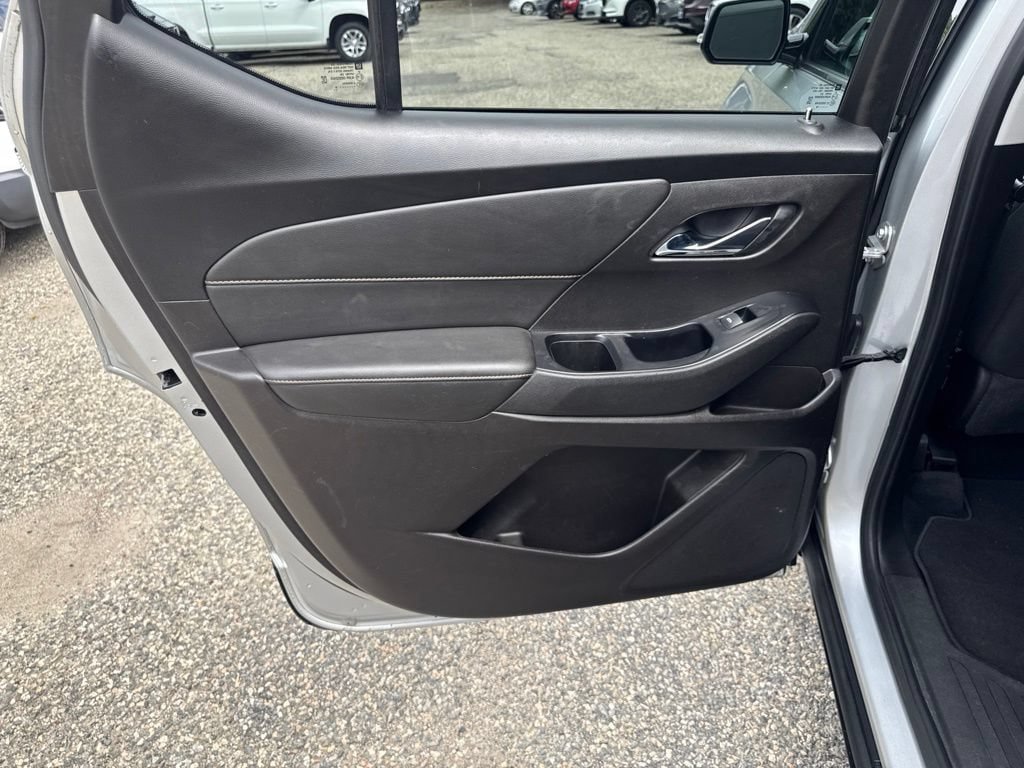 Used 2019 Chevrolet Traverse LT AWD/4WD image 17