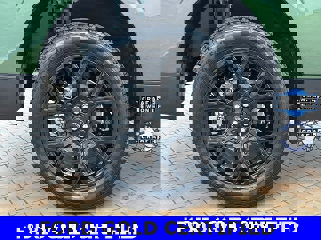 Certified 2025 Ford Maverick Lariat w/ Black Appearance Package image 10