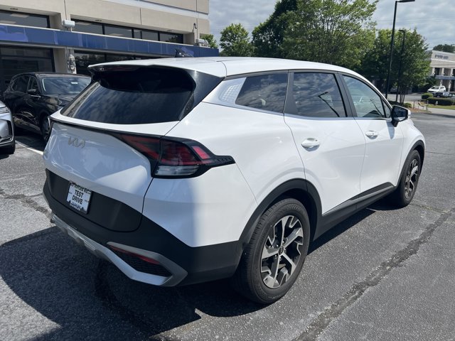 Used 2024 Kia Sportage EX FWD image 5