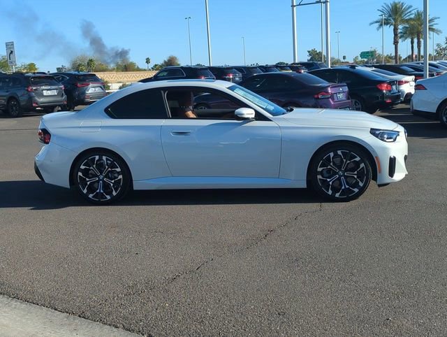 Used 2026 BMW 230i Coupe w/ Convenience Package image 5