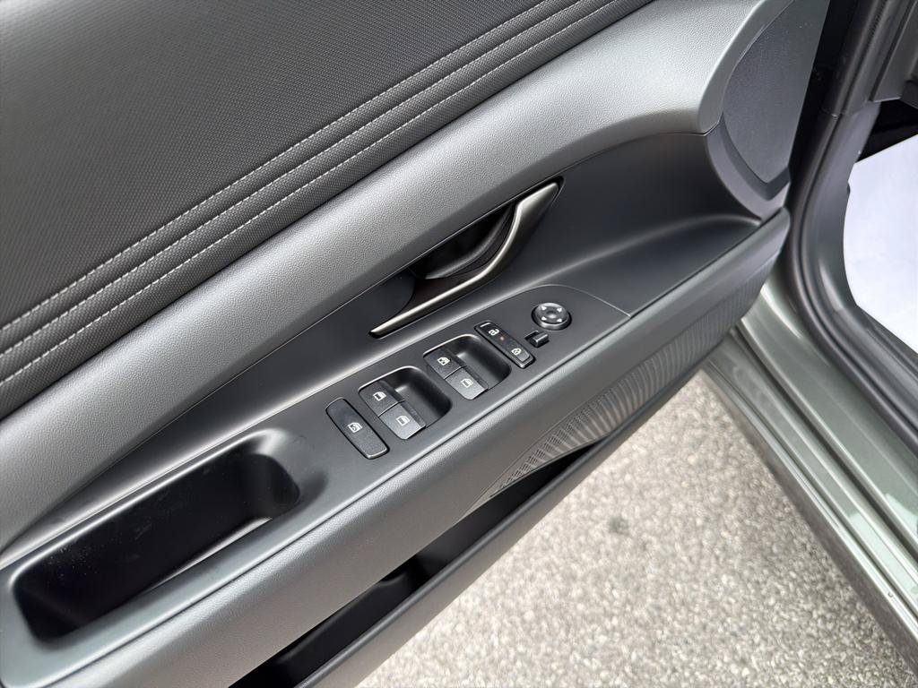 New 2026 Hyundai Elantra SEL Sport FWD image 14