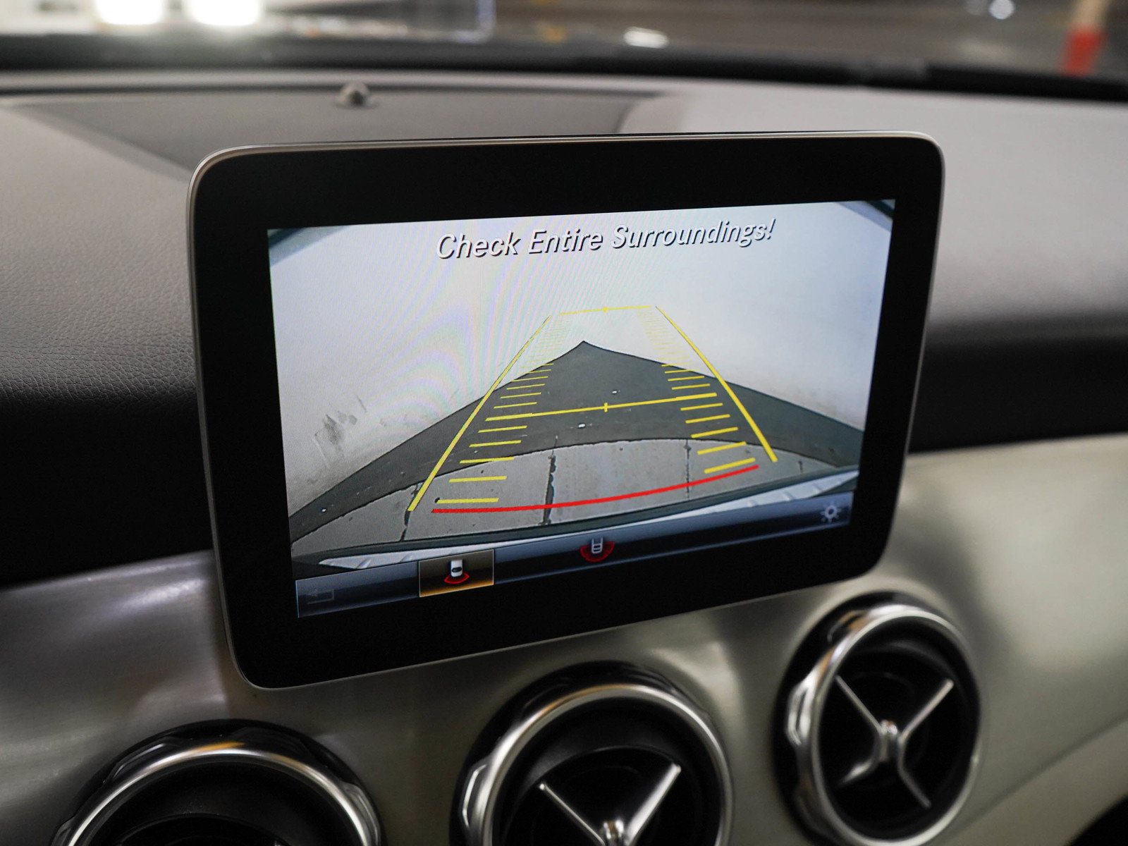 Used 2018 Mercedes-Benz GLA 250 4MATIC image 23